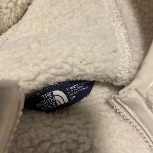 North face cozy jacket - Picture 2 of 5